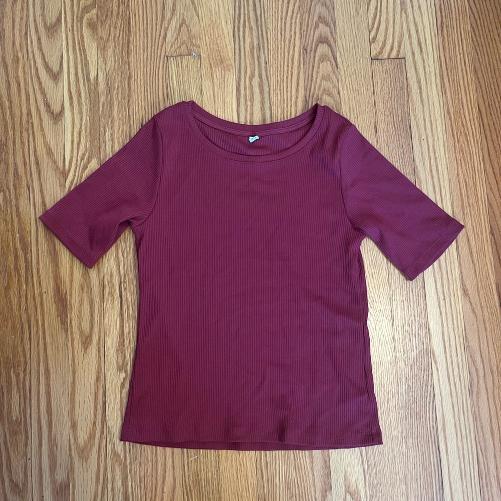 NWOT Uniqlo ribbed shirt